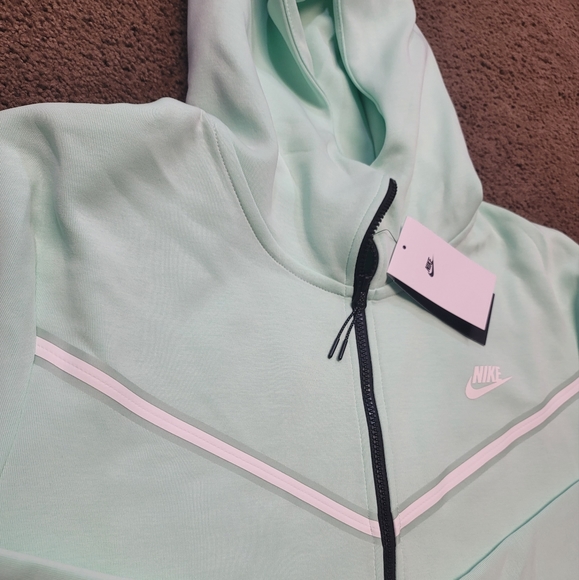 Nike Sportswear Tech Fleece Full-Zip Hoodie Mint Green CU4489-379 Mens Sizes New - Picture 2 of 8